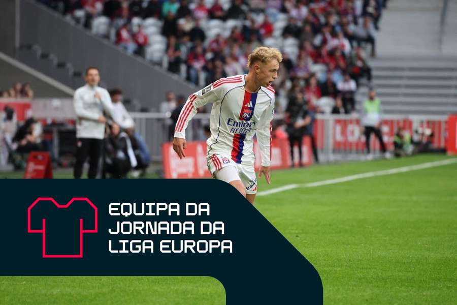Adam Karabec esteve imparável frente ao RB Salzburgo
