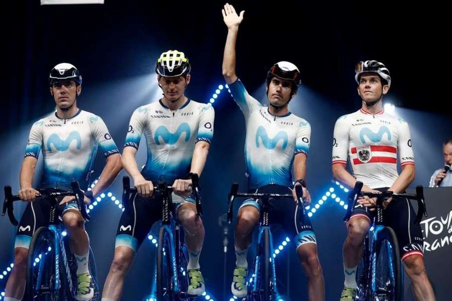 Alex Aranburu Deba, Matteo Jorgenson, Antonio Pedrero i Gregor Muhlberger z Movistar Team podczas prezentacji przed 12. etapem.