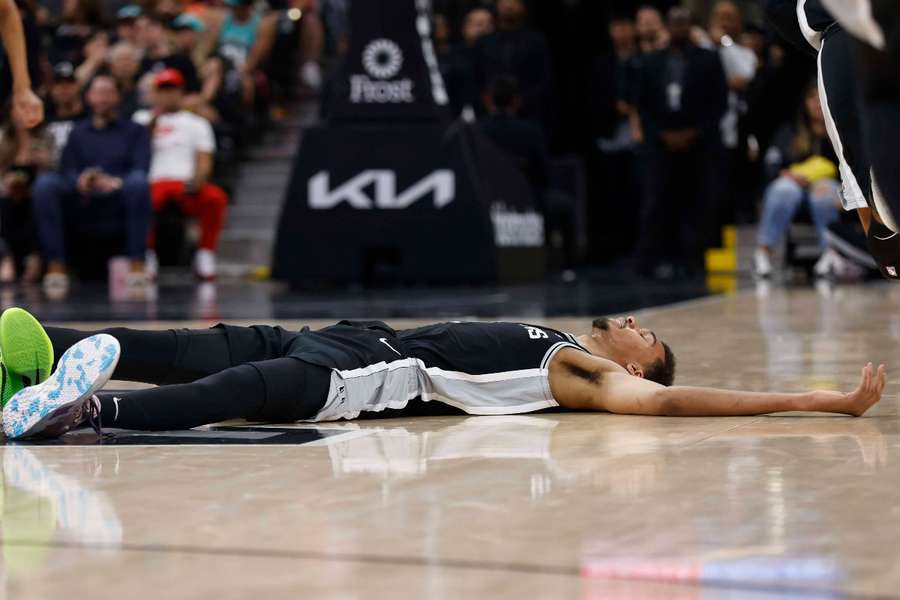 Spurs bez Sochana przegrywa z Denver Nuggets. Embiid wraca do gry