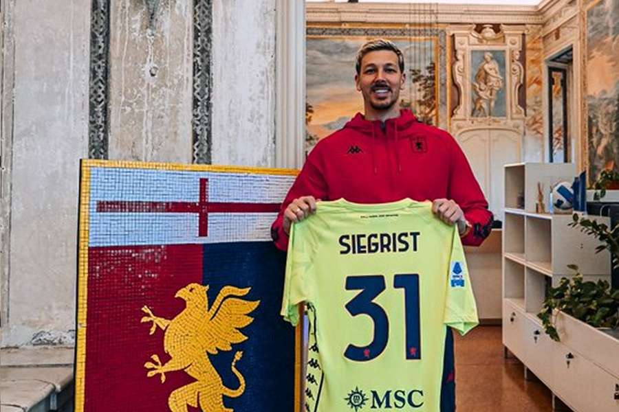 DONE DEAL: Genoa snap up Rapid Bucharest keeper Siegrist