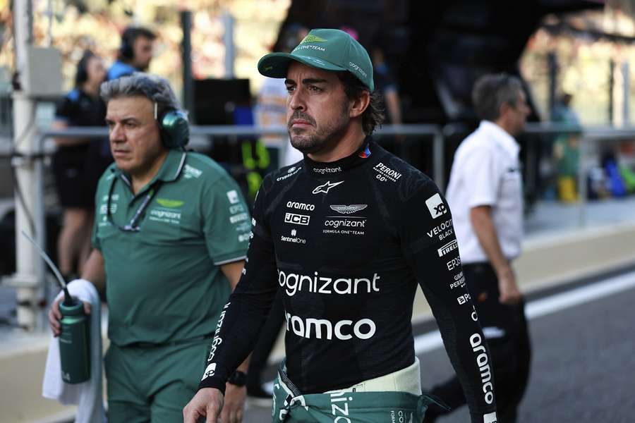 Alonso occupe la quatrième place du classement des pilotes.