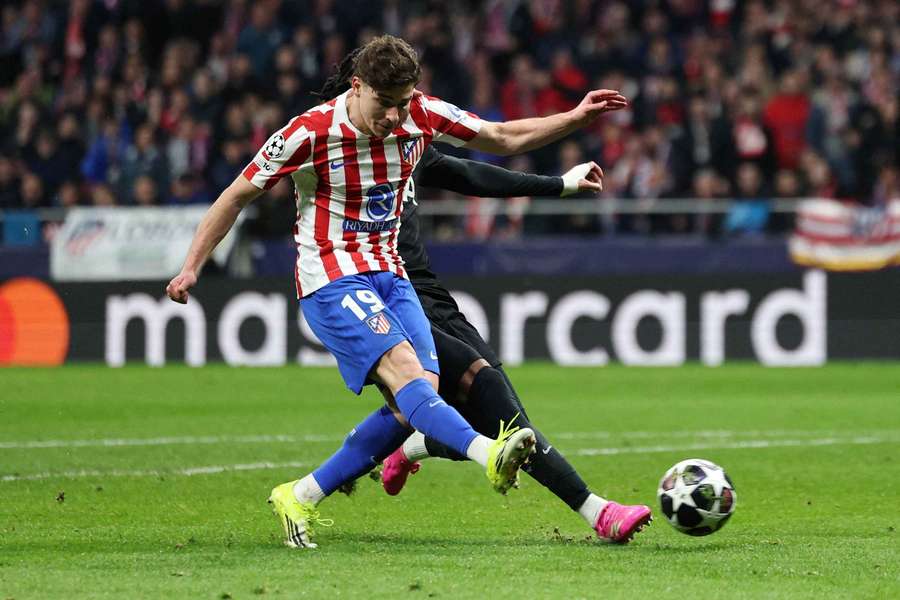 Alvarez refuses to commit to Atletico Madrid after 2-goal blast Alvarez refuses to commit to Atletico Madrid after 2-goal blast