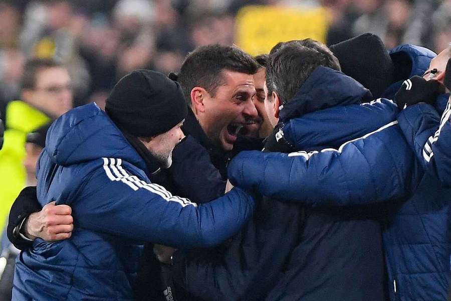 Thiago Motta celebrating Juventus' win after their 1-0 win over Inter Milan (February 2025)