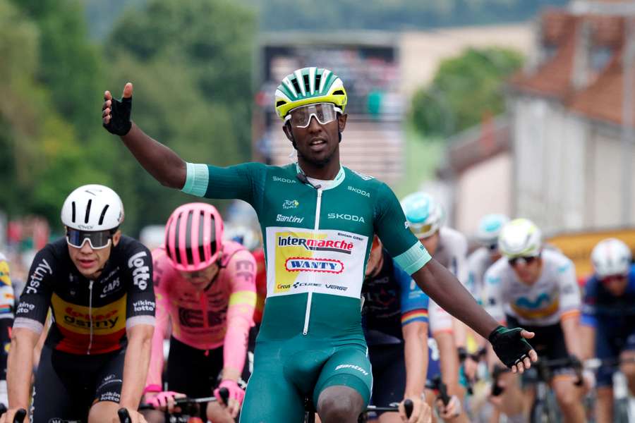 Biniam Girmay celebrates his win on stage eight