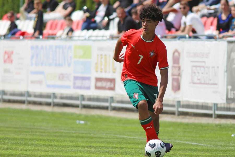 Cristiano Jr. am Ball. Cristiano Jr. am Ball.