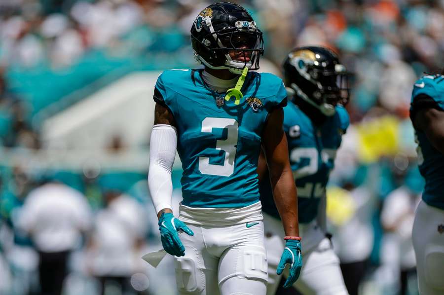 Tyson Campbell tijdens de verloren wedstrijd tegen de Miami Dolphins