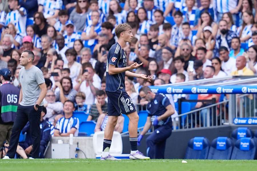 Dean Huijsen, tras ser expulsado en San Sebastián