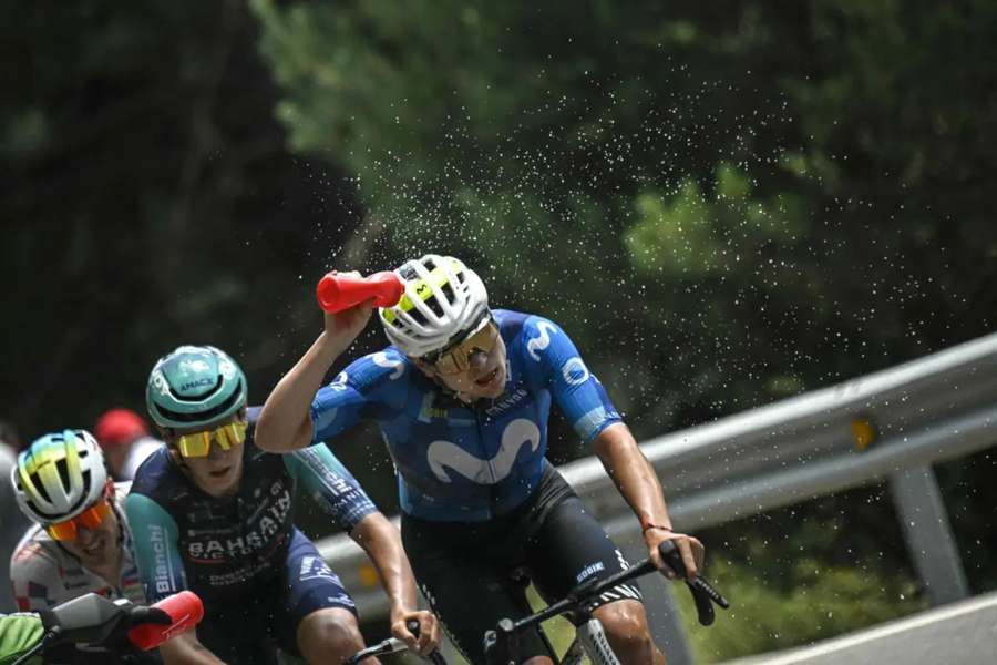 UCI reagiu à polémica dos controlos antidoping na Volta à França UCI reagiu à polémica dos controlos antidoping na Volta à França