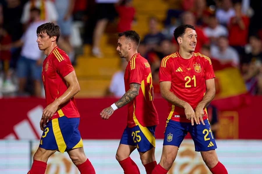 Oyarzabal celebra uno de sus tres goles ante Andorra