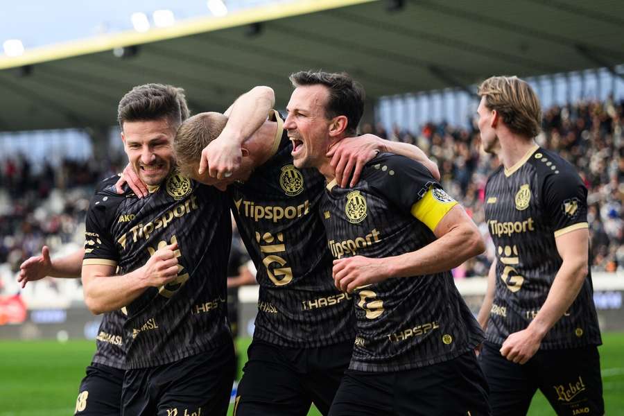 Hradec Králové na jaře válí.