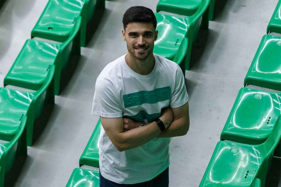 António Marante vai concorrer com o guarda-redes Xano Edo António Marante vai concorrer com o guarda-redes Xano Edo