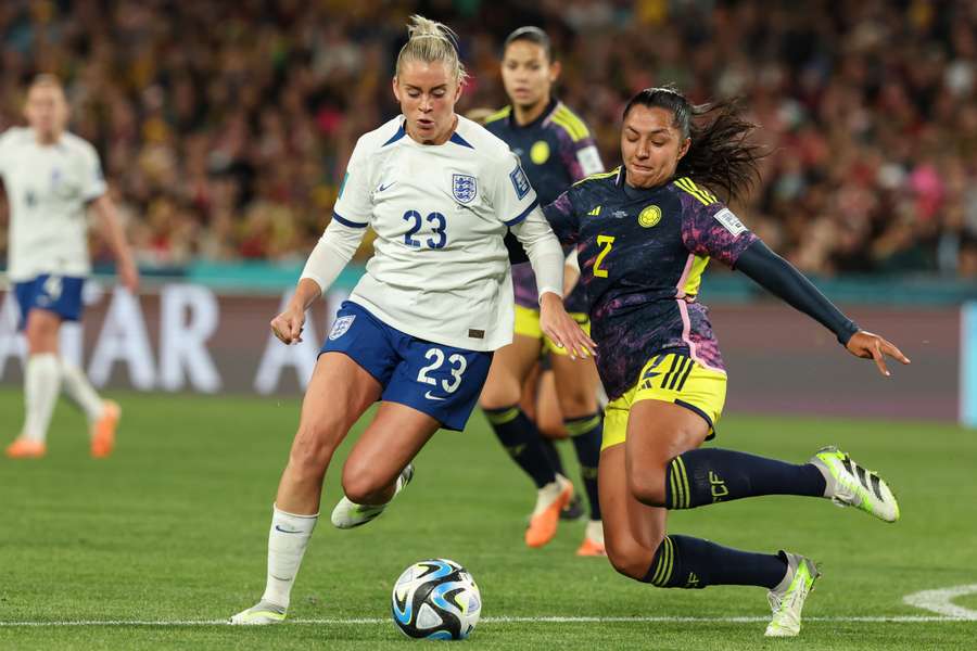 Inglaterra faz boa campanha na Copa Feminina