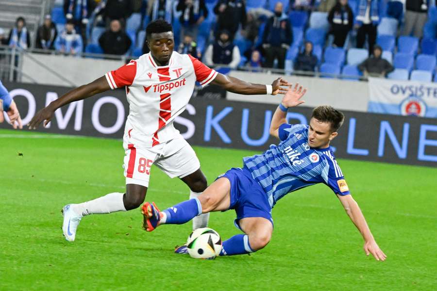 Slovan a Trenčín v utorok zabojujú o postup do štvrťfinále pohára.