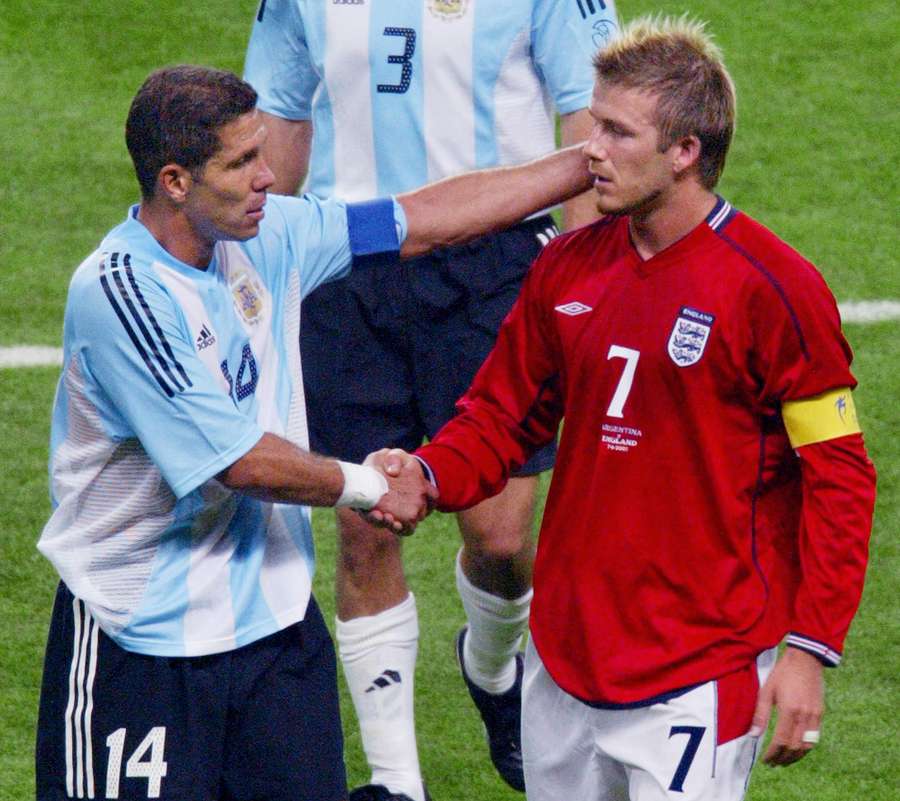 Zwei Schlüsselspieler 2002: Simeone und Beckham Zwei Schlüsselspieler 2002: Simeone und Beckham