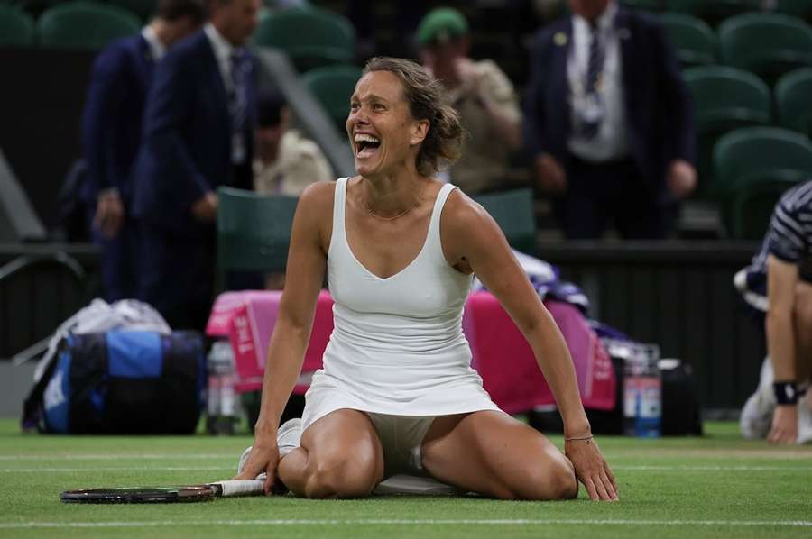 Barbora Strýcová po víťazstve na Wimbledone 2023.
