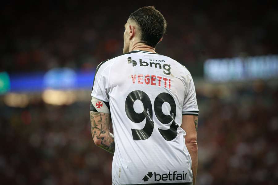Vegetti passou em branco nos clássicos contra o Flamengo, pela semifinal do Carioca