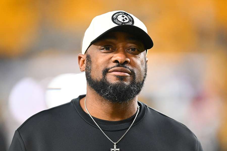 Tomlin er cheftræner for Steelers frem til 2027.