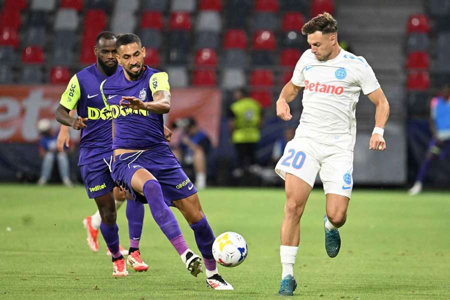 CFR și FCSB s-au întâlnit și în Supercupa României, câștigată de roș-albaștrii