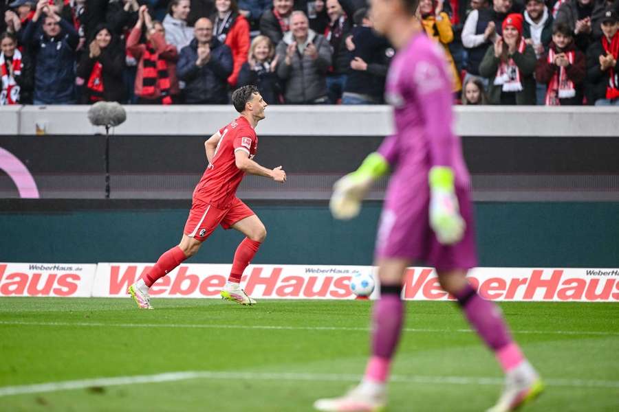 Friburgo volta aos lugares de Liga dos Campeões