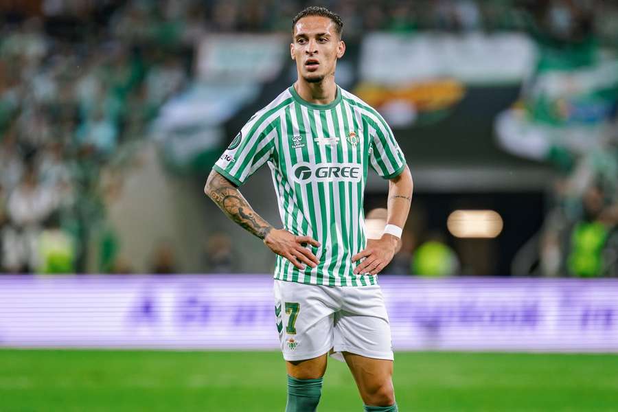 Real Betis offer loan deal for Man Utd outcast Antony as promising talks continue