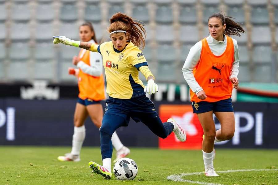 Inês Pereira es una de las referencias en el puesto de portera Inês Pereira es una de las referencias en el puesto de portera
