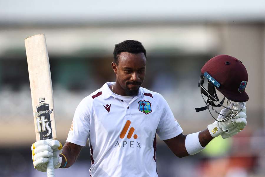 Hodge stars for West Indies as England toil without Anderson