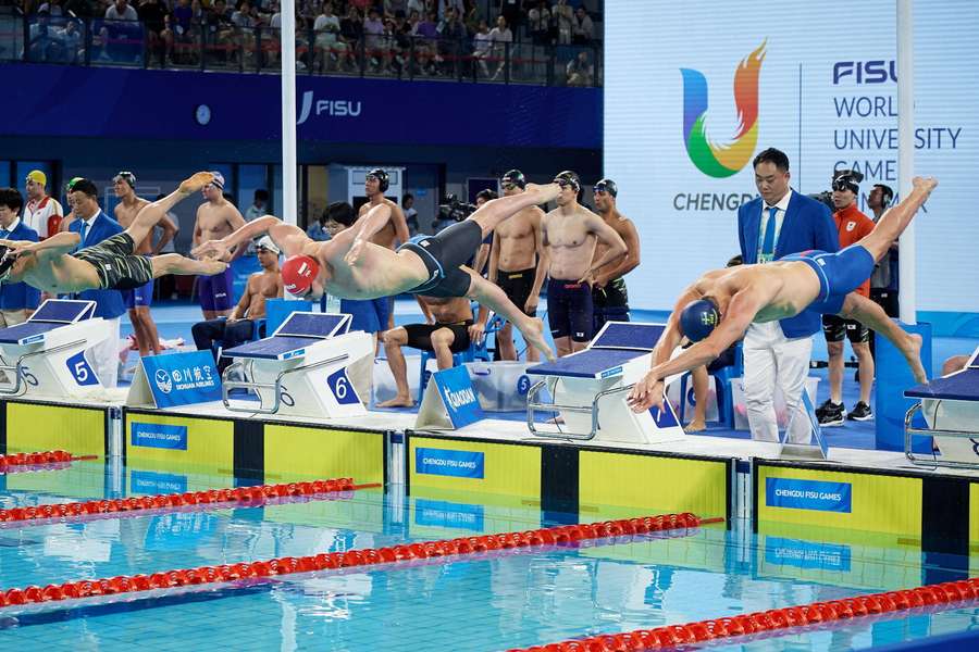Polacy zdobyli złoty medal na Uniwersjadzie. To dzieło pływackiej sztafety 4x100m