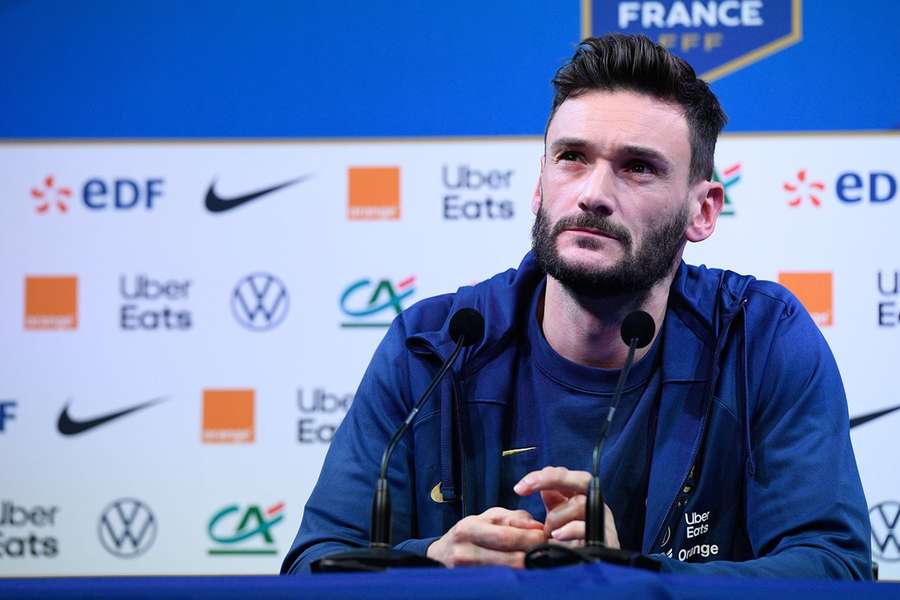 Lloris says he wants to 'show respect' to Qatar