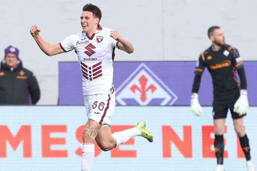 Gineitis marcou o golo do Torino