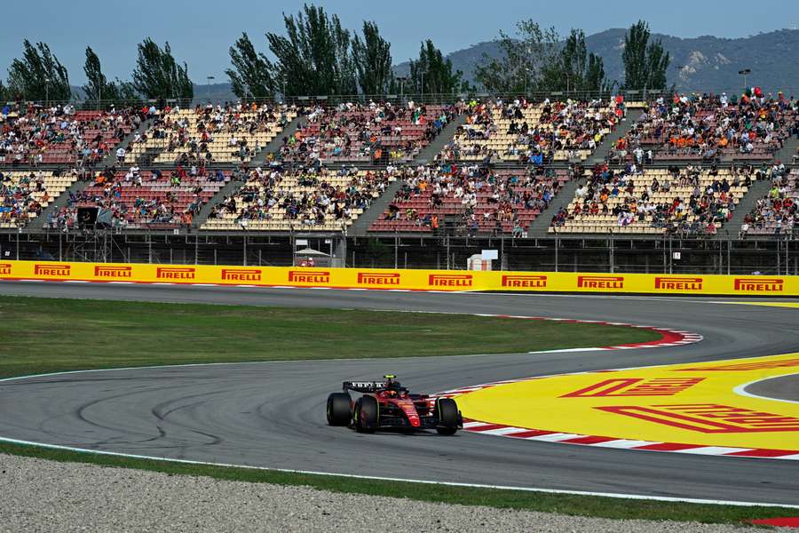 Für Carlos Sainz (im Bild) und Fernando Alonso ist es das Heimrennen der Saison.