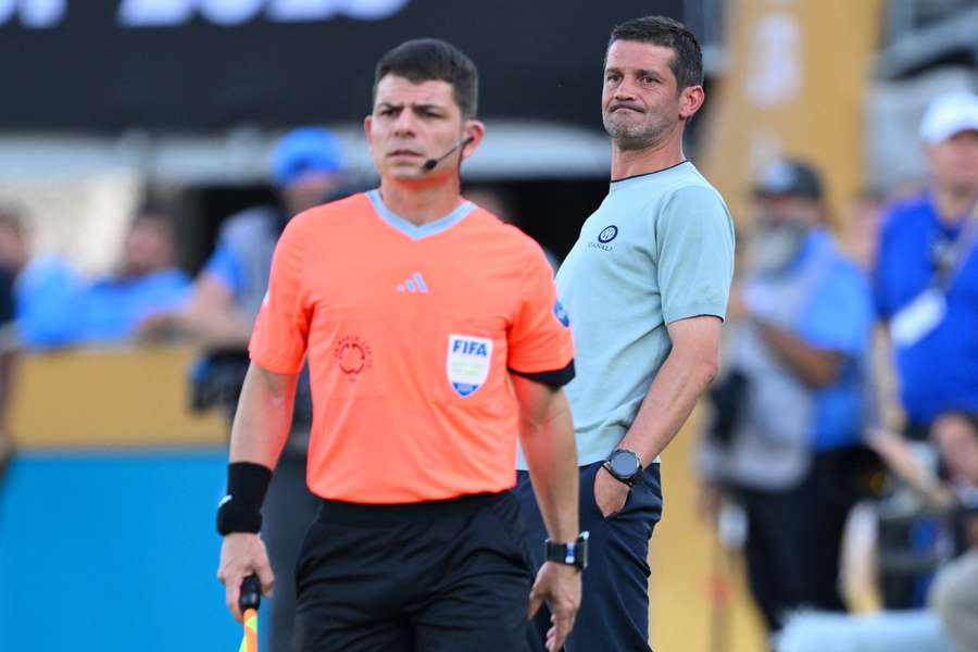 Cristian Chivu má za sebou debut na lavičce Interu.