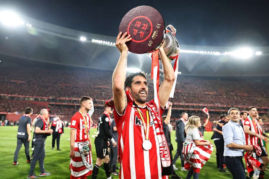 García sa nedávno tešil zo zisku trofeje Copa del Rey.