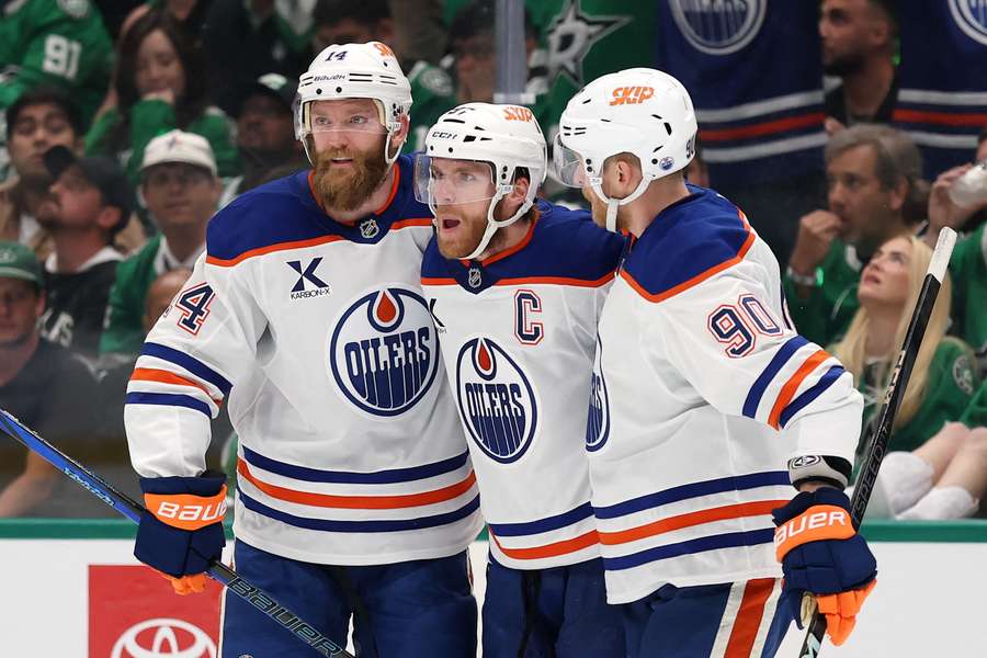 Edmonton Oilers celebrating during Game 5 of the 2025 Western Conference Finals vs the Dallas Stars