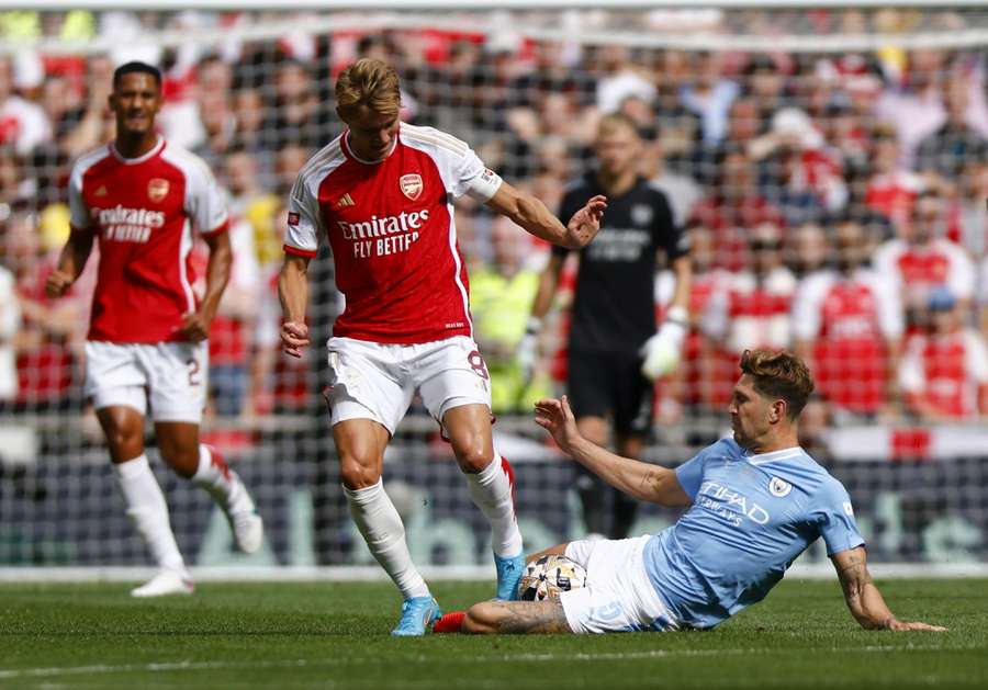 Martin Ødegaard i kamp mod City sidste sæson