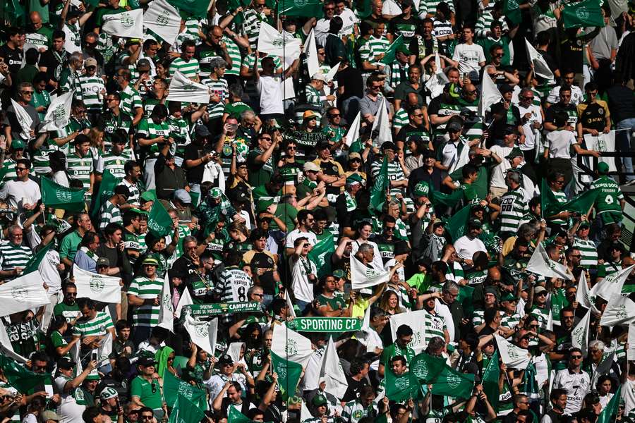 Adeptos festejam bicampeonato