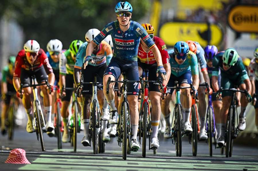 Tim Merlier wygrał 7. etap Tour de France, Tadej Pogacar nadal liderem wyścigu Tim Merlier wygrał 7. etap Tour de France, Tadej Pogacar nadal liderem wyścigu