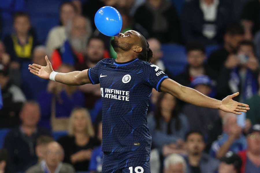 Nkunku fez o segundo do Chelsea contra o Brighton