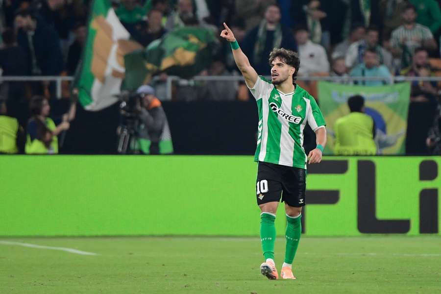 Avec son équipe B, l'OL perd logiquement face au Betis Avec son équipe B, l'OL perd logiquement face au Betis