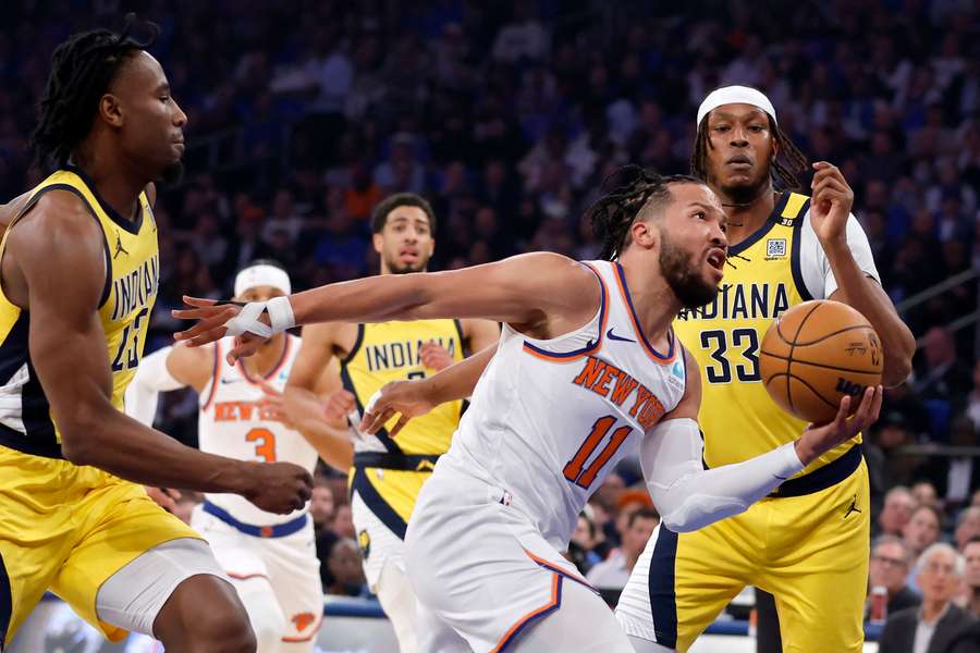 Jalen Brunson in actie tegen de Pacers