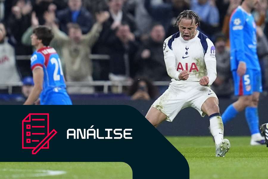 Xavi Simons, do Tottenham, celebra um golo contra o Atlético de Madrid