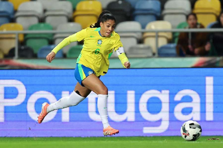 Brasil chega para torneio após duas derrotas seguidas