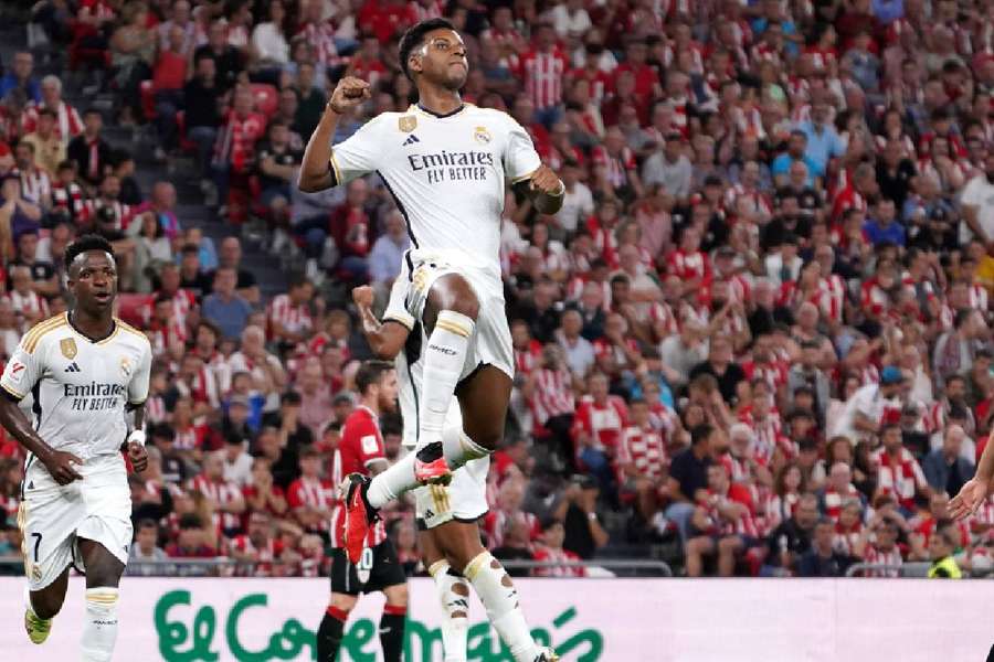 Rodrygo comemora gol que abriu o caminho da vitória do Real