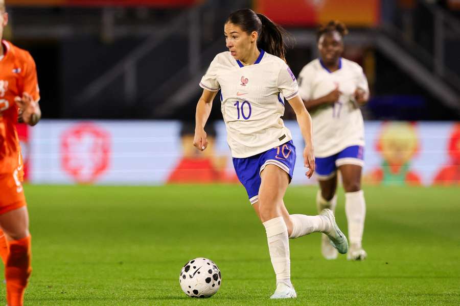 Clara Mateo et Grace Geyoro titulaires avec les Bleues face aux Pays-Bas