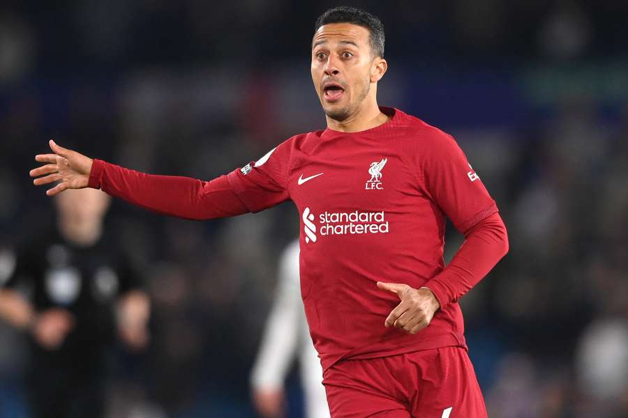 Thiago Alcântara jogou as últimas temporadas pelo Liverpool