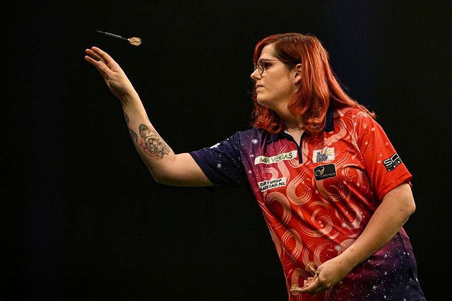 Noa-Lynn van Leuven beim Grand Slam of Darts.