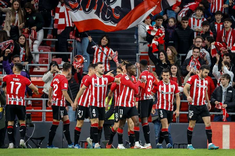 Athletic Club viert een van de goals in de thuiswedstrijd tegen Atlético Madrid