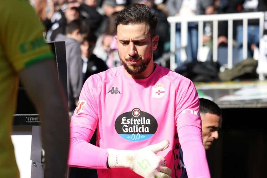 Helton Leite ao serviço do Depor