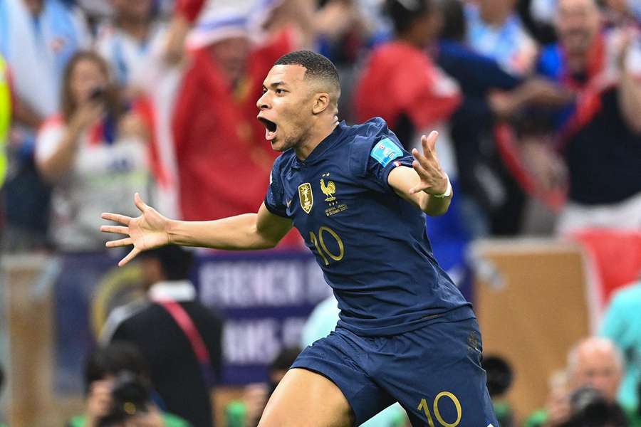 Dugarry está harto del culebrón Mbappé