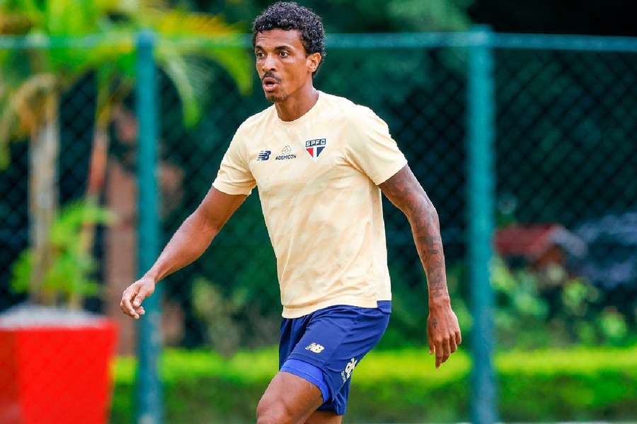 Luiz Gustavo é um dos reforços do São Paulo para a temporada 2024