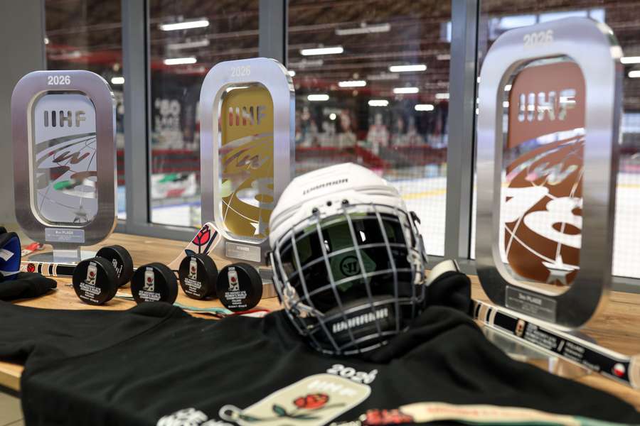 Od poniedziałku w Katowicach MŚ juniorek w hokeju, Polki powalczą o awans